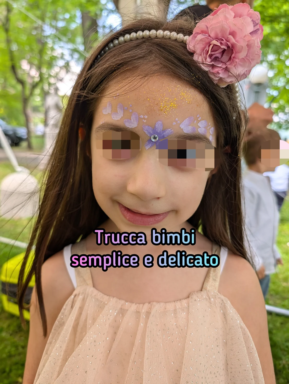Trucca bimbi delicato con piccoli dettagli colorati sul viso